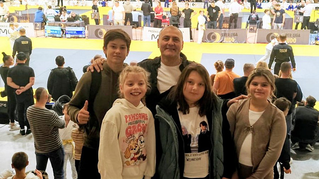 Młodzi średzcy judocy z wizytą na macie mistrza Fot. Szkółka JudoSharks