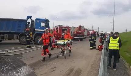 Na pomoc nieprzytomnej osobie i wypadek na autostradzie