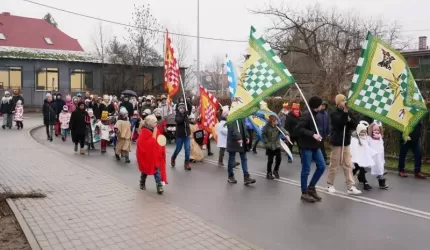 Kolorowy orszak przeszedł ulicami Lutyni
