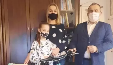 9-latka uratowała siostrę. Wójt nagrodził ją za wspaniałą postawę