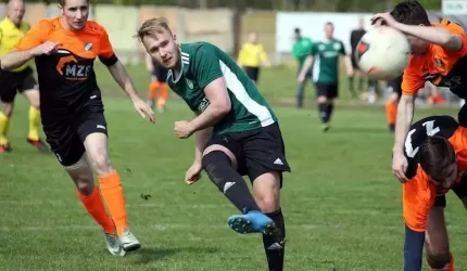 Remis w meczu Rakoszyc ze Szczepanowem [fotorelacja]