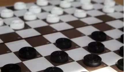 Turniej warcabowy z okazji Święta Wina - zapisy trwają!