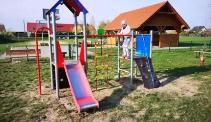 Kolejne odnowione place zabaw w gminie Miękinia