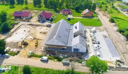 Trwa budowa drogi dojazdowej do żłobka i przedszkola w Miękini