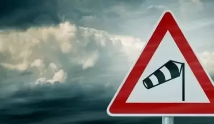 UWAGA, SILNY WIATR! Jak się przygotować? Mapa online