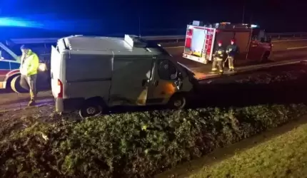 Wypadek na autostradzie. Jedna osoba trafiła do szpitala