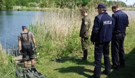 KŁUSOWAŁ NA ZBIORNIKU WODNYM W PRĘŻYCACH