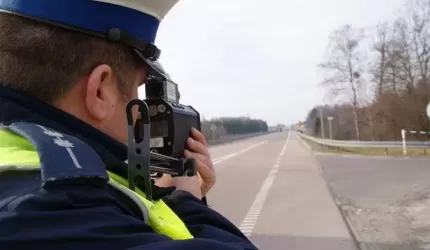 Jechała 108 km/h w terenie zabudowanym