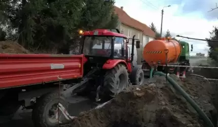 Kto ma dostarczać wodę do Ciechowa?