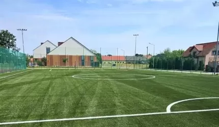 Przy szkole w Lutyni trwa modernizacja boiska
