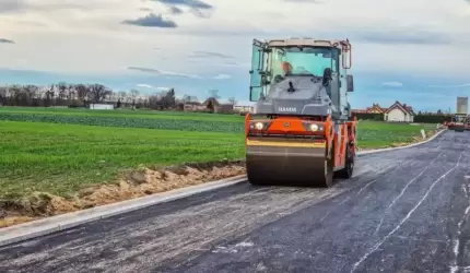 Trwają prace związane z budową ulicy Familijnej i Spacerowej w Źródłach
