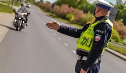 Jechał motocyklem ponad 100 km/h w terenie zabudowanym