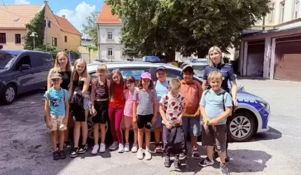 Wizyta półkolonii w Komendzie Powiatowej Policji w Środzie Śląskiej