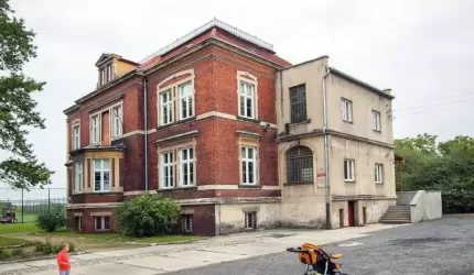 Spotkanie ws. wznowienia zajęć w "starej" szkole w Malczycach