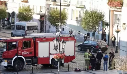 Mężczyzna z licznymi ranami twarzy i szyi twierdził, że został pobity [raport strażaków]