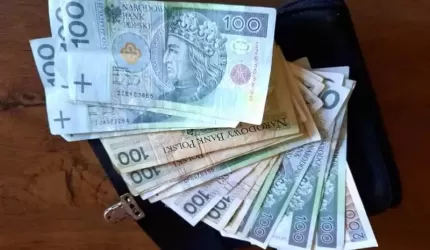 Oszuści! Mieszkanka powiatu średzkiego straciła 50 tys. zł