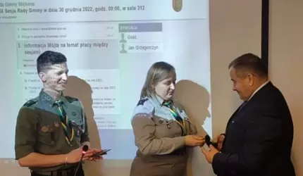 Burmistrz Gminy Miękinia otrzymał Honorową Odznakę Ruchu Przyjaciół Harcerstwa