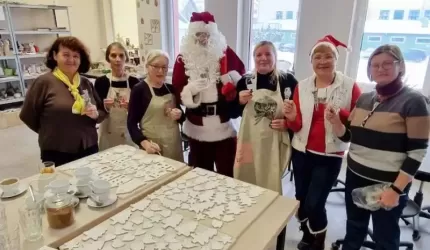 Świąteczne warsztaty dla seniorów w Powiatowym Centrum Kultury Alternatywnej