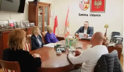 Podpisano umowę na przebudowę drogi gminnej w Konarach