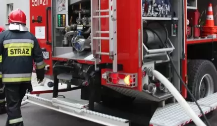 Pożar w fabryce w Komornikach. Straty to kilkaset tysięcy złotych