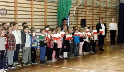 Tak uświetniono rocznicę niepodległości w szkole w Rakoszycach