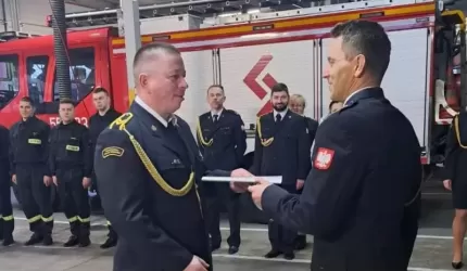 Średzcy strażacy uroczyście pożegnali kolegę przechodzącego na emeryturę