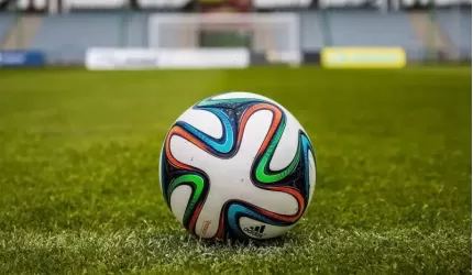 Piłkarski rozkład jazdy [17-18 września]