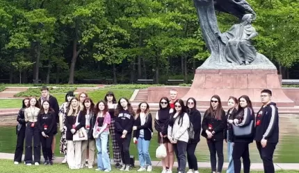 Uczniowie Powiatowego Zespołu Szkół nr 1 zwiedzali Warszawę