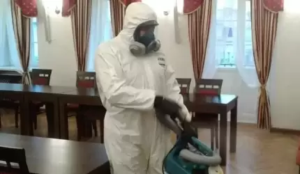 Dezynfekcja w średzkich autobusach i urzędzie miejskim