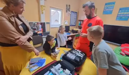 Uczniowie SP nr 1 poznawali tajniki pracy ratownika medycznego