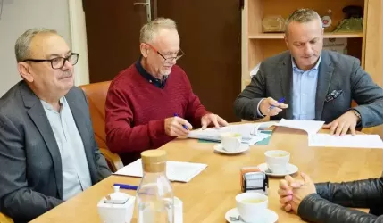 Podpisano umowę na remont drogi Wilkostów-Czerna