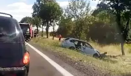 Auto w rowie koło Proszkowa