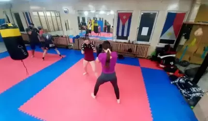 Klub Glory Boks Kick-boxing w Centrum NGO