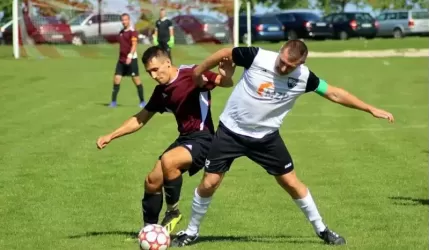 Błękitni Chwalimierz wygrywają w Ogrodnicy [fotorelacja]