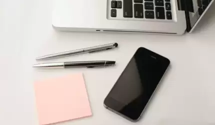 Szkło hartowane trójwymiarowe czy dwuwymiarowe? Zobacz, kiedy i dlaczego warto stosować