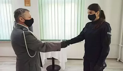 Ślubowanie nowego funkcjonariusza średzkiej policji