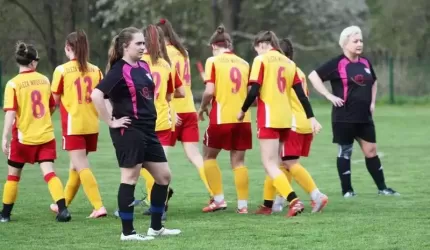 Przegrana Skarbów w IV lidze kobiet