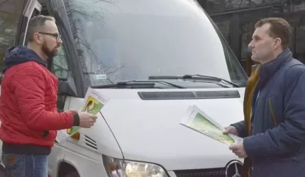 Powiatowa komunikacja działa już pół roku i spełnia swoją rolę