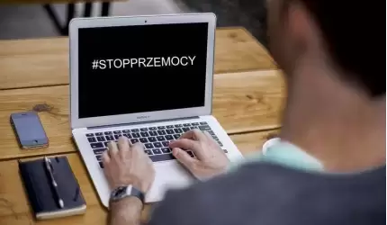 Zatrzymani za groźby w internecie