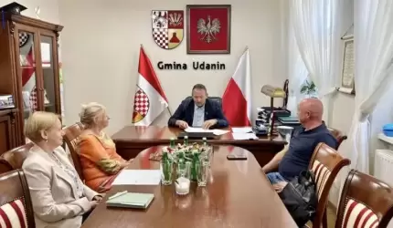 Podpisano umowę na termomodernizację elewacji budynku użyteczności publicznej w Konarach