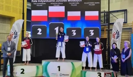 Medalowy weekend średzkich karateków