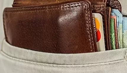 Ukradł kartę płatniczą i płacił nią za zakupy