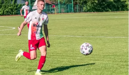 W sobotę mecz średzkiej Polonii z GKS-em Kobierzyce. Oglądaj transmisję online
