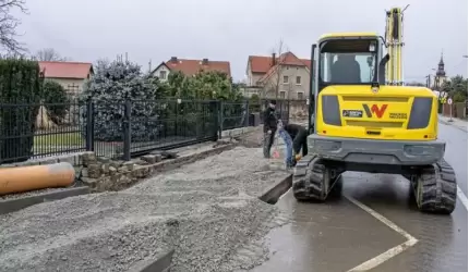 W Wilkszynie budowany jest peron autobusowy i chodnik