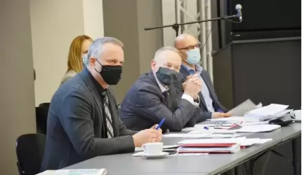 Radni powiatowi powołali Średzkie Centrum Zdrowia