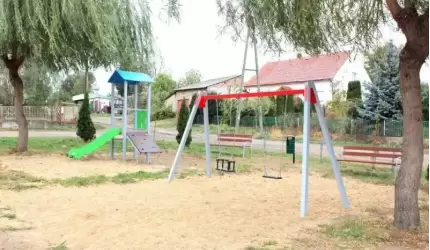 Kolejne place zbaw na terenie gminy Udanin