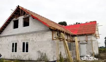 Trwają prace związane z dokończeniem budowy świetlicy wiejskiej w Rusku