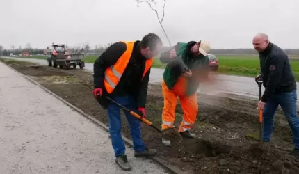 Wiosenna akcja nasadzeń powiatu średzkiego
