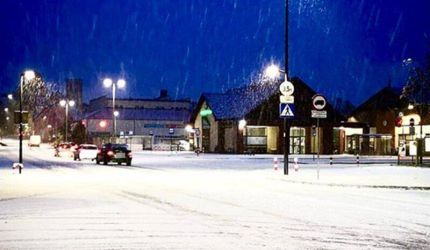 Uwaga ślisko - trudne warunki na drogach powiatu średzkiego! Policja apeluje o ostrożność