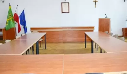 Marzec bez sesji i posiedzeń komisji